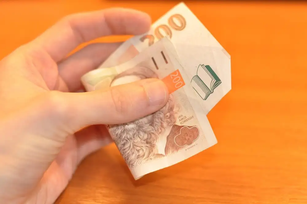30 000 Usd To Czk
